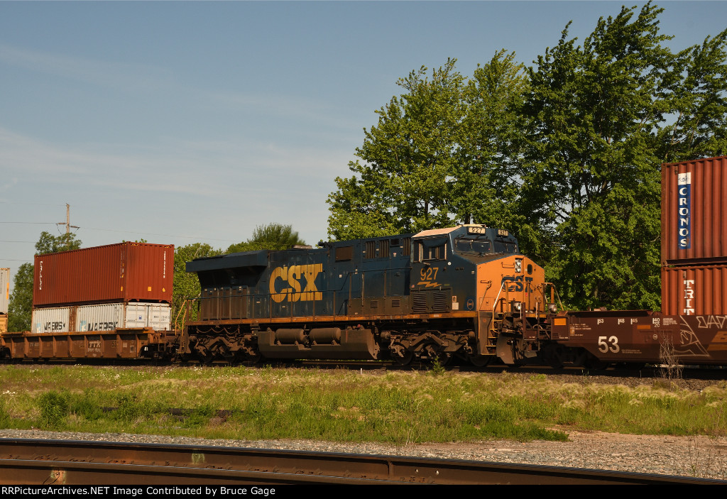 CSX 927